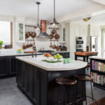 Kitchen of the Week: Art Deco Style and a Place for Entertaining (13 photos)