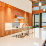 Kitchens Where Warm Fall Colors Work All Year (14 photos)