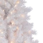 White Emerges as ‘It’ Color for Holiday Staging