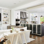 New Black-and-White Kitchen Has All the Bells and Whistles (9 photos)