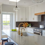 Kitchen of the Week: White Cabinets and an Open Layout (8 photos)