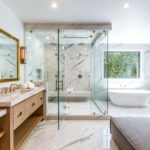 New This Week: 3 Spacious Dream Bathrooms (7 photos)