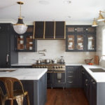 6 Hardware Styles to Pair With Deep-Blue Shaker Cabinets (8 photos)