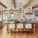 The Pros and Cons of Kitchen Islands (12 photos)