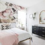 How Bold Spring Florals Can Make Your Space Bloom (8 photos)