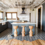 Kitchen of the Week: Hardworking Style Holds Up to a Busy Family (9 photos)