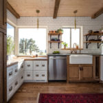 5 Farmhouse-Style Kitchens With Wood Cabinets (11 photos)