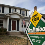 July pending home sales reverse course, falling 2.5% despite low mortgage rates