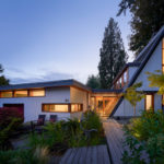 Houzz Tour: Glass, Timbers and Angles Shape a Restored Wedge Home (14 photos)