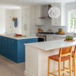 Kitchen Gains Easy Beach Style for Casual Entertaining (8 photos)