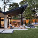 Family-Friendly Backyard Offers Enjoyment for All Ages (7 photos)