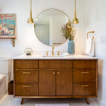 5 Bathroom Renovations That Nod to Midcentury Modern Style (5 photos)