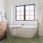 6 Beautiful Master Bathrooms With Double-Vanity Setups (19 photos)