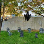 Houzz Users Share Their Outdoor Halloween Decorations (16 photos)