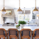 Kitchen of the Week: Hand-Painted Range Hood and Classic Finishes (13 photos)