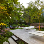 A Contemporary Landscape With Lush, Layered Plantings (17 photos)