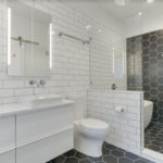 Bathroom of the Week: High-Contrast Tile and a New Layout (8 photos)