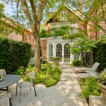 Before and After: 3 Shady Yards Become Lush Outdoor Havens (10 photos)