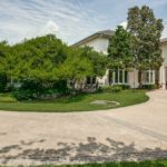 Emmitt Smith offers up Dallas mansion and private dinner for $2.2 million