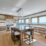Kitchen of the Week: Making the Most of the Water Views (9 photos)